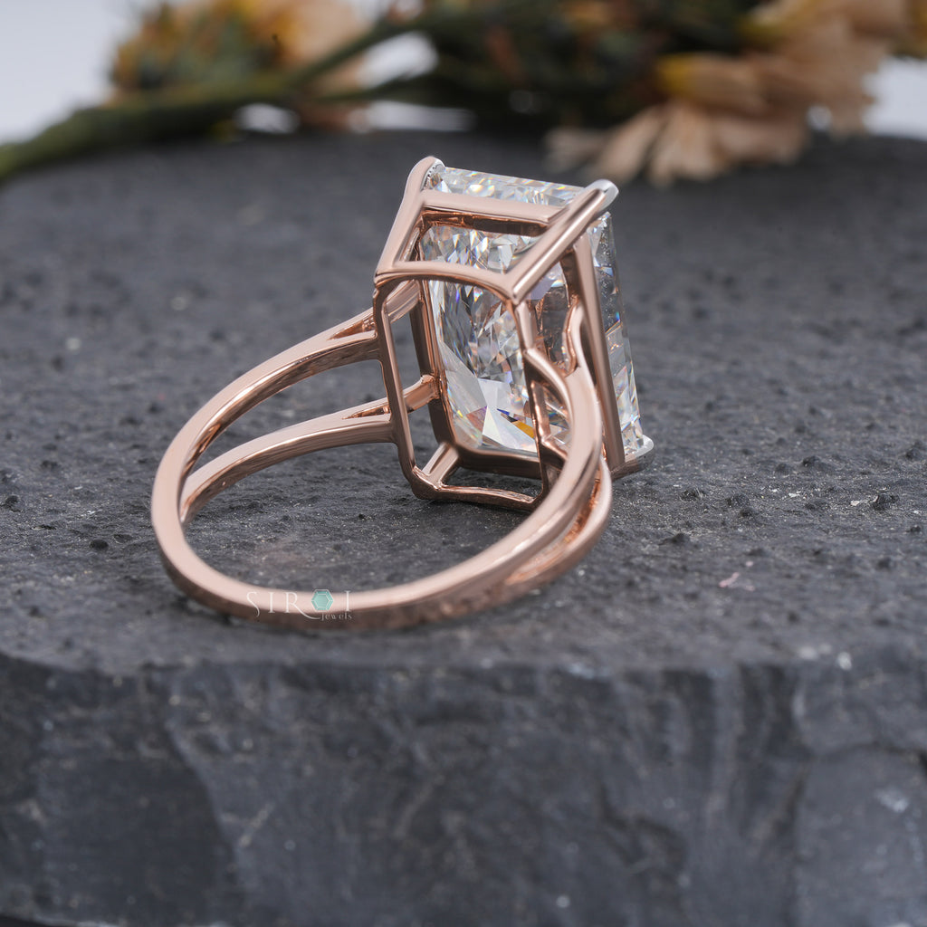 Radiant Cut Solitaire Engagement Ring with Rose Gold Split-Shank Band