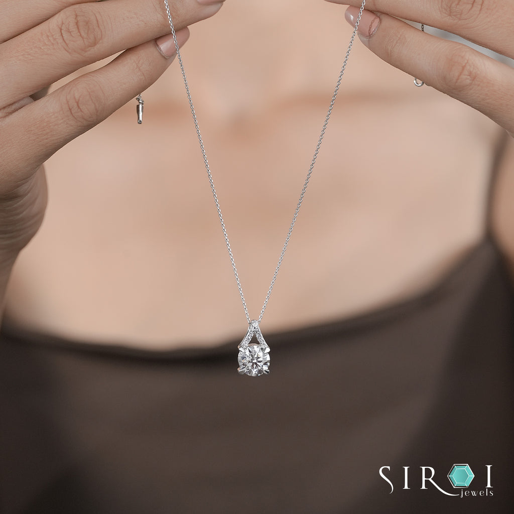 Brilliant Round Diamond Promise Pendant