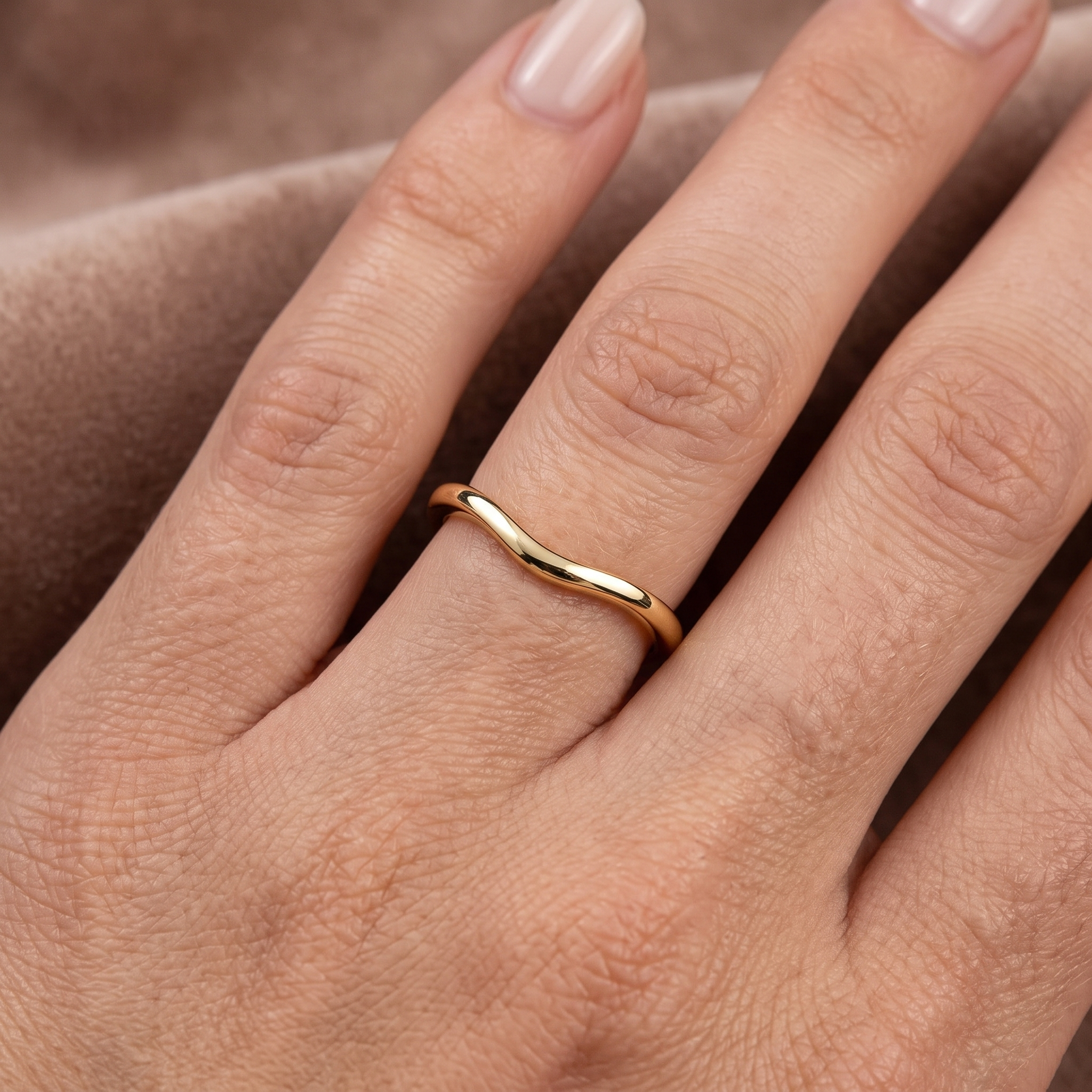 3 Stone Round Diamond Engagement Ring, Curved Matching Band, Minimalist Yellow Gold Bridal Set