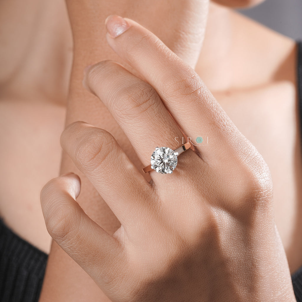 The Elegance Round Brilliant Cut Engagement Ring