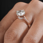 The Elegance Round Brilliant Cut Engagement Ring